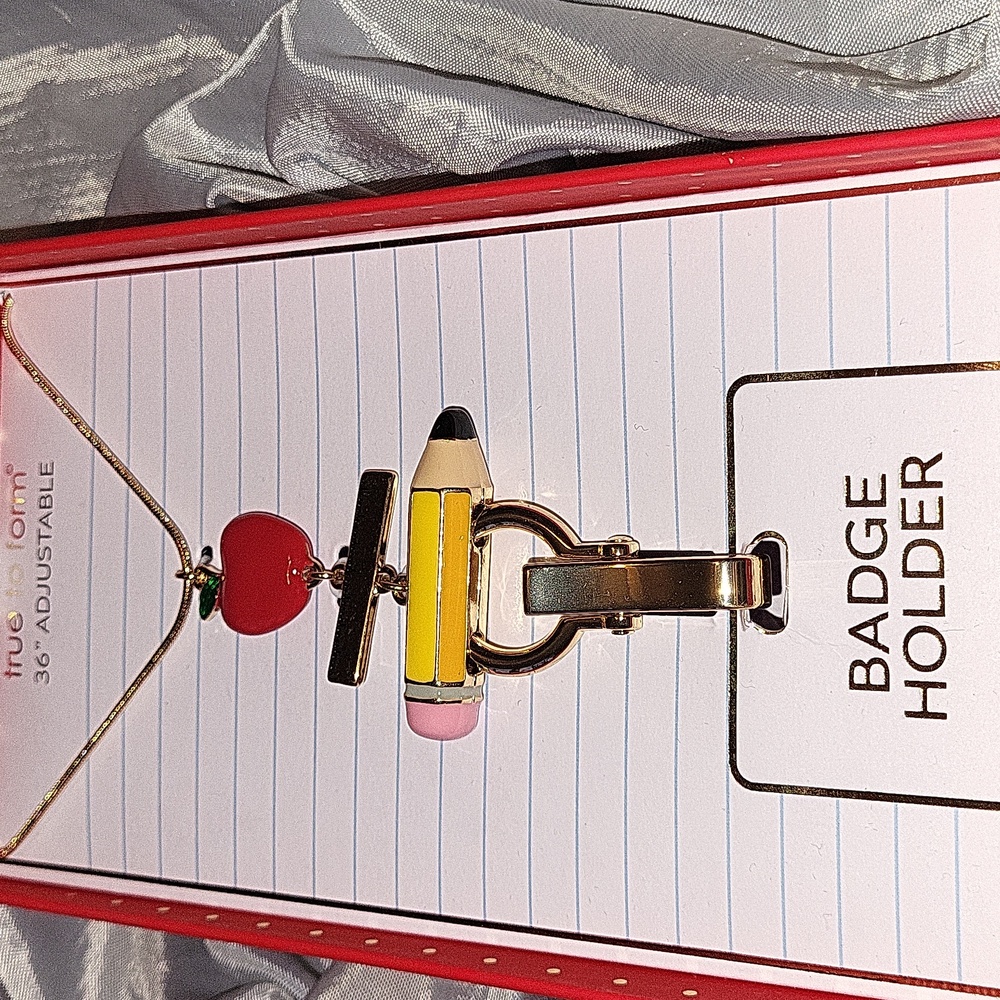 True To Form Apple and Pencil Badge Holder 36" Adjustable BNIB hL Rt Tp